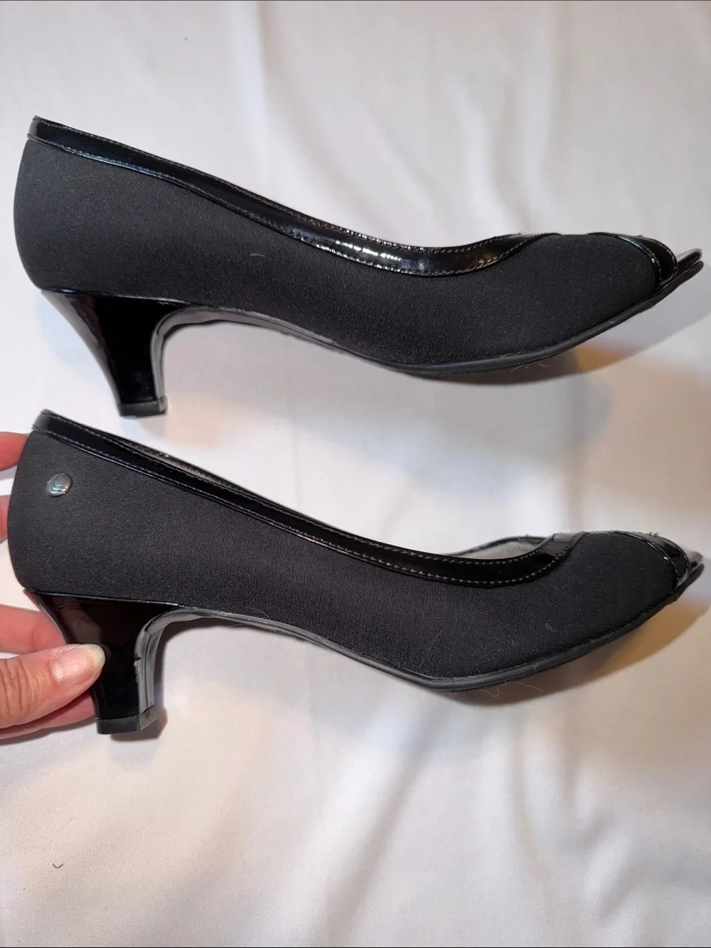 Life Stride Black Peep Toe Kitten Heel Pumps Women's Size 9